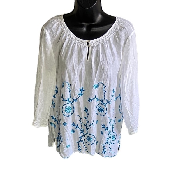 𝅺chico’s Peasant Embroidered Blouse 1 - Picture 1 of 2